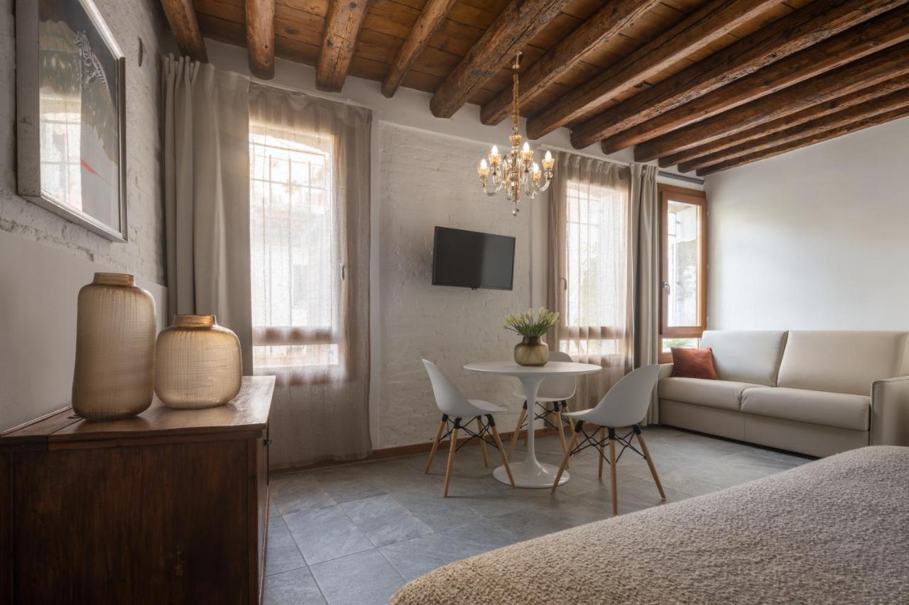 Castello Apartment With Garden R&R Венеция Экстерьер фото